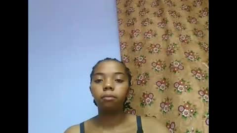 Snapshot of rosah225127 chatting on April 25, 2026, 3:42 pm rosah225127 online show from April 25, 2026, 3:42 pm