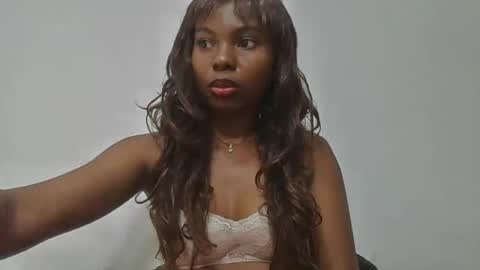 Snapshot of rosalinda933 chatting on July 15, 2026, 7:08 pm Rosalinda online show from July 15, 2026, 7:08 pm