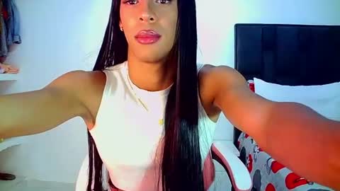 Snapshot of rosalindasexy chatting on June 29, 2026, 8:42 am Rosalinda online show from June 29, 2026, 8:42 am