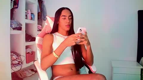Snapshot of rosalindasexy chatting on July 14, 2026, 10:21 am Rosalinda online show from July 14, 2026, 10:21 am