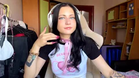 Snapshot of rosastuard chatting on October 25, 2025, 7:49 am Grace online show from October 25, 2025, 7:49 am