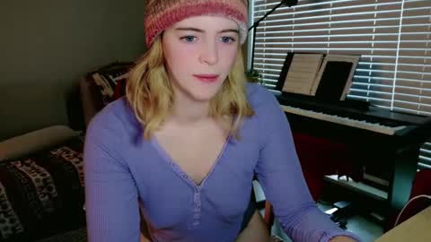 rose77782 online show from January 7, 2026, 3:25 pm