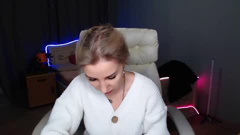 Snapshot of rose__shine chatting on January 4, 2025, 10:38 am rose shine online show from January 4, 2025, 10:38 am