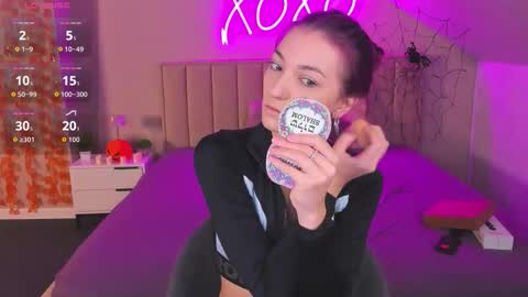 Kimberlly online show from November 8, 2025, 12:00 am