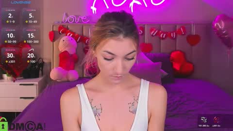 Kimberlly online show from February 12, 2026, 11:44 pm