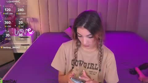 Kimberlly online show from July 22, 2026, 12:02 am