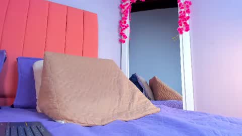 Rosse online show from June 17, 2026, 7:04 pm