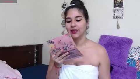 Snapshot of rose_towers4 chatting on October 13, 2025, 2:17 pm rose_towers4 online show from October 13, 2025, 2:17 pm