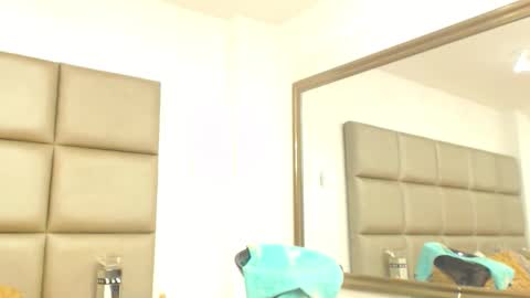 rose_valentiine online show from May 27, 2026, 1:57 am