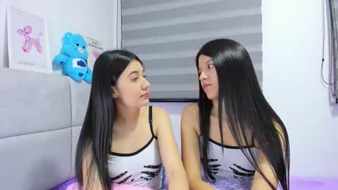 Rose y Miah online show from October 15, 2025, 3:50 am