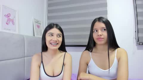 Rose y Miah online show from November 9, 2025, 5:06 am