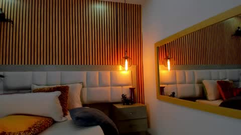 roseaurora online show from January 5, 2026, 5:27 pm