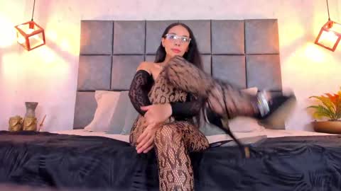 Snapshot of roseaurora chatting on May 19, 2026, 10:32 am roseaurora online show from May 19, 2026, 10:32 am