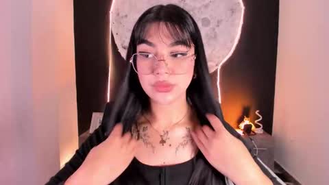 Rose online show from November 25, 2025, 1:55 pm