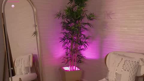 Rose  online show from March 8, 2026, 2:59 am