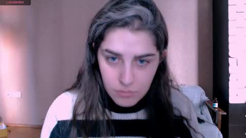 Rose online show from November 25, 2025, 11:21 am