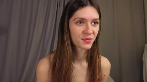 Graise online show from October 22, 2025, 5:41 am