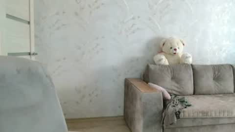 RoseMyra online show from July 3, 2026, 10:32 am