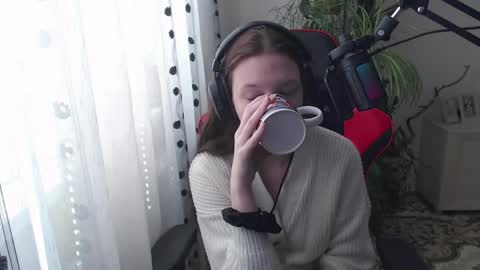 Snapshot of rosendalounsberry chatting on April 5, 2026, 9:06 am Lina online show from April 5, 2026, 9:06 am