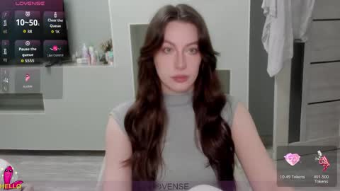 Julia online show from May 23, 2026, 7:29 pm