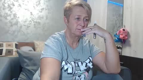 Lovepinklilly online show from February 16, 2026, 6:15 pm