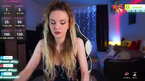 Snapshot of rosesarered97 chatting on December 17, 2025, 9:10 pm Abbygail online show from December 17, 2025, 9:10 pm