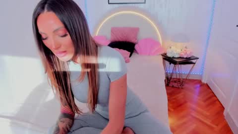 Nataly online show from April 5, 2026, 5:48 am