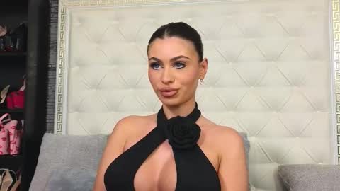 Gabriela online show from November 5, 2025, 7:30 am