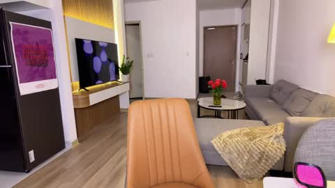 Snapshot of roshelle_xxx chatting on April 16, 2026, 12:28 pm Roshelle online show from April 16, 2026, 12:28 pm