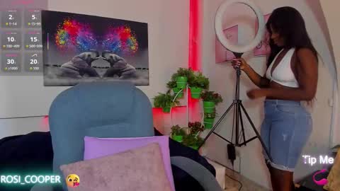 rosi_cooper online show from November 9, 2025, 10:57 am