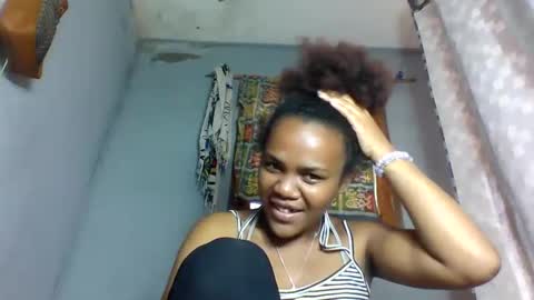 rosia22 online show from October 1, 2025, 9:04 am