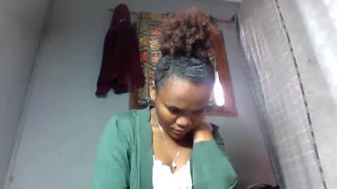 rosia22 online show from October 3, 2025, 7:49 am