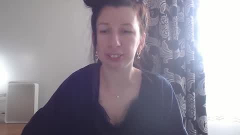 Snapshot of rosiehayes chatting on November 26, 2025, 8:37 am RosieHayes online show from November 26, 2025, 8:37 am