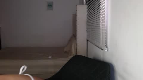 rosiehw online show from April 15, 2026, 5:42 pm