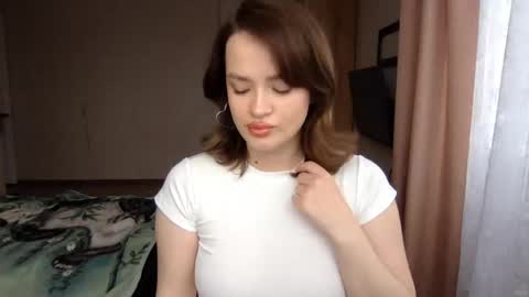 Bella online show from May 13, 2026, 10:12 am