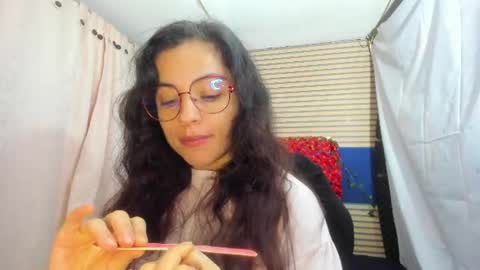 Snapshot of rosse_25 chatting on June 9, 2026, 12:39 pm Would you like to help me with supplementation and sports suits so I can compete in powerlifting online show from June 9, 2026, 12:39 pm