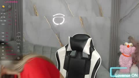 rosse jeane v online show from March 31, 2026, 1:11 pm