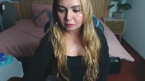 MY NAME IS  ROSSE  online show from September 26, 2025, 7:51 pm