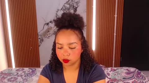 Rossi Hill online show from December 19, 2025, 8:16 pm