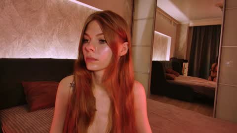 rosy_black_ online show from December 28, 2024, 4:09 pm