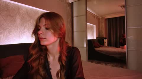 rosy_black_ online show from March 1, 2025, 6:21 pm