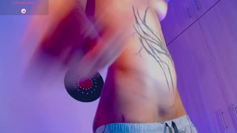 rot_wallace online show from October 23, 2025, 10:19 pm