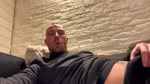 rotteei1 online show from December 2, 2025, 7:09 pm