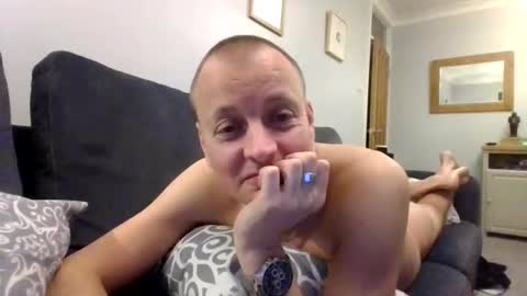 rotunda1874 online show from February 25, 2026, 11:25 pm