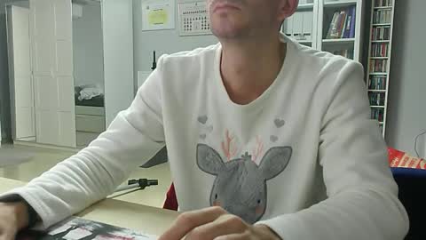 roubarixx online show from October 14, 2025, 7:31 am