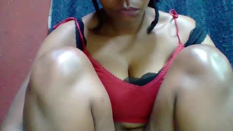 Snapshot of rovaelyah chatting on September 27, 2025, 3:22 am rovaelyah online show from September 27, 2025, 3:22 am
