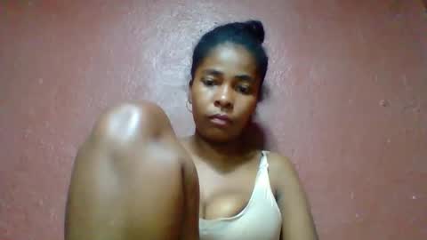 Snapshot of rovaelyah chatting on September 30, 2025, 5:18 pm rovaelyah online show from September 30, 2025, 5:18 pm