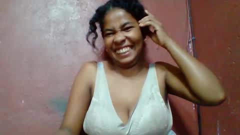 rovaelyah online show from March 16, 2026, 5:44 am