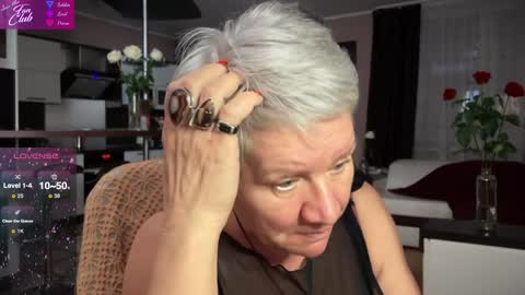 Roxana online show from February 4, 2025, 8:59 pm