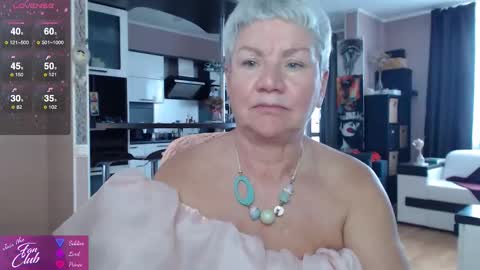 Roxana online show from September 22, 2025, 1:24 pm